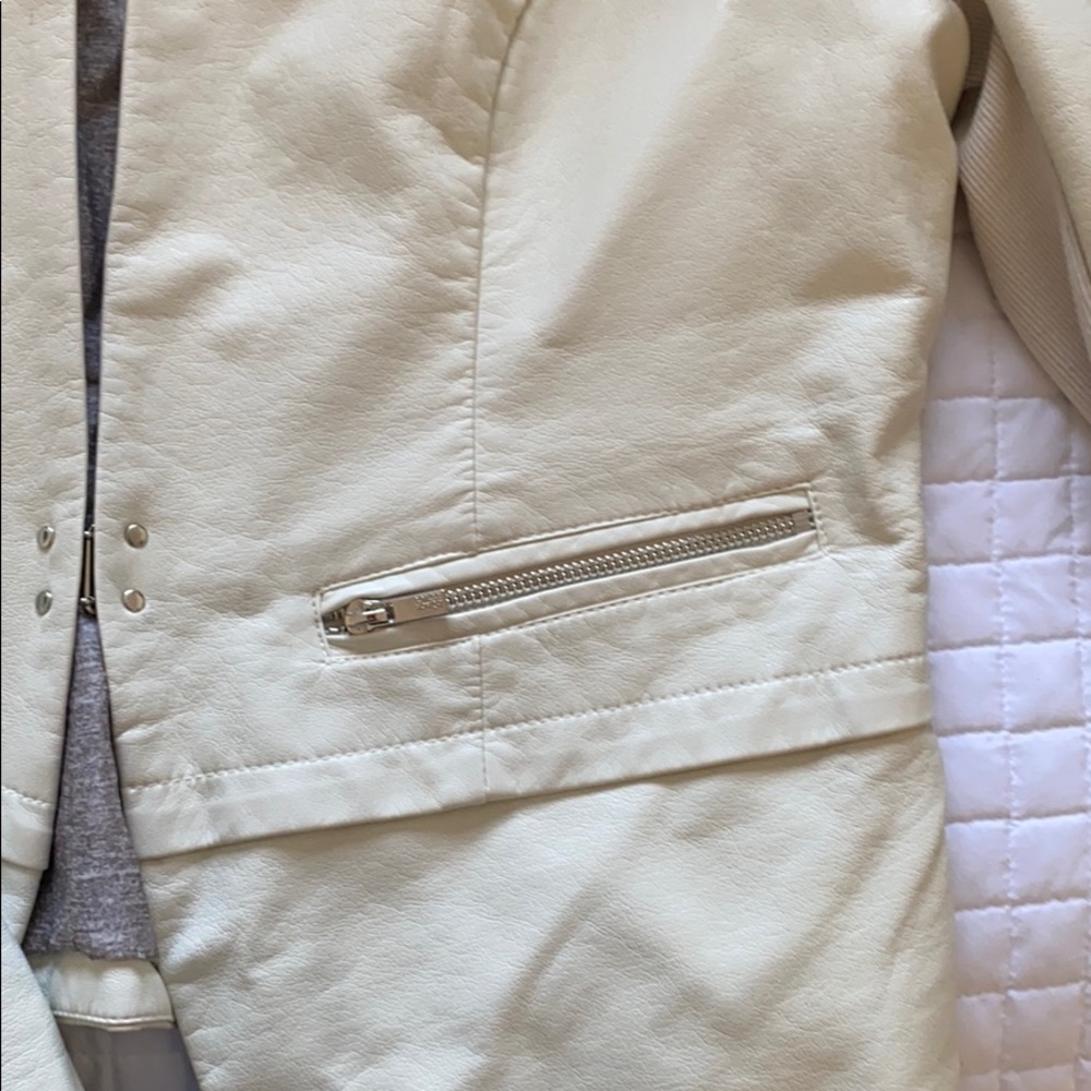 Shell Jacket - Picture 2 of 5